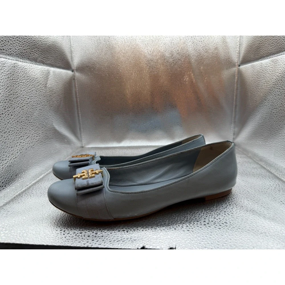 Size 6M Tory Burch Sedgewick Blue Womens Gold Logo Medallion Leather Ballet Flat